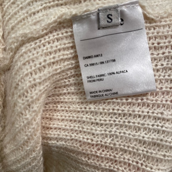 ACNE STUDIOS Cream Cropped Mockneck Sweater - Picture 4 of 6